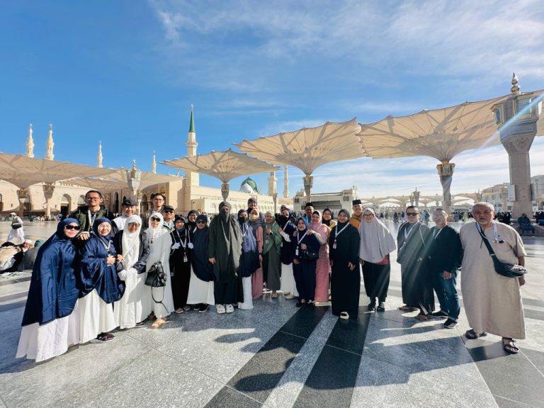 Umroh 14 Juli 2026 Umroh Plus Taif dan Al Ula Super Hemat
